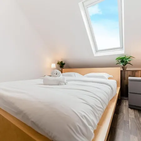 Stylish In Vibrant Bonnevoie شقة *