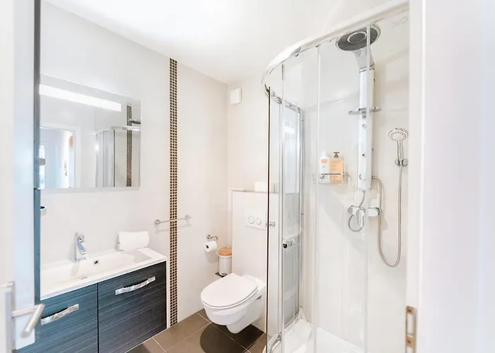 Apartman Stylish In Vibrant Bonnevoie Luxemburg