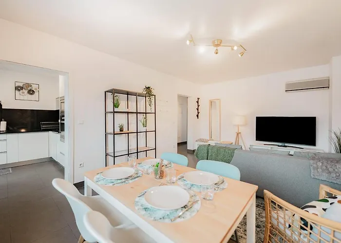 Stylish In Vibrant Bonnevoie Apartment *